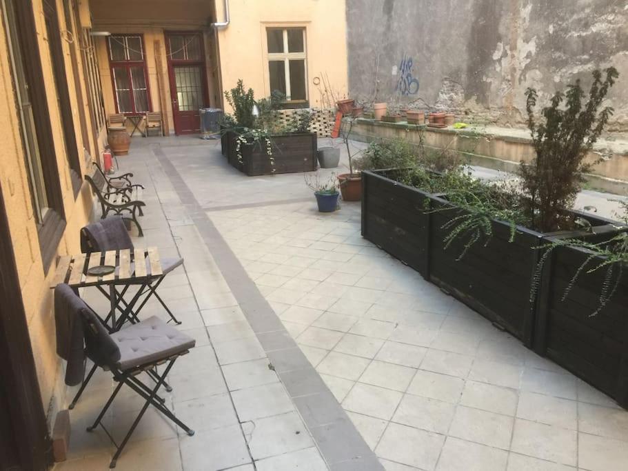 Central Apartment Kiraly Street Budapesta Exterior foto